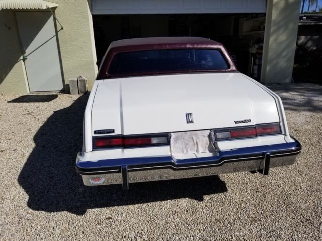 1985 Oldsmobile Toronado 2 Door Landau - photo 6