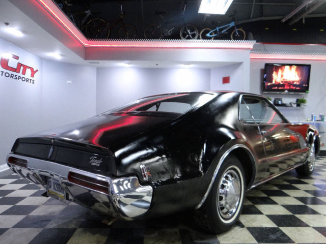 1968 Oldsmobile Toronado - photo 3