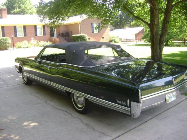 1965 Oldsmobile Ninety-Eight Convertible - photo 11