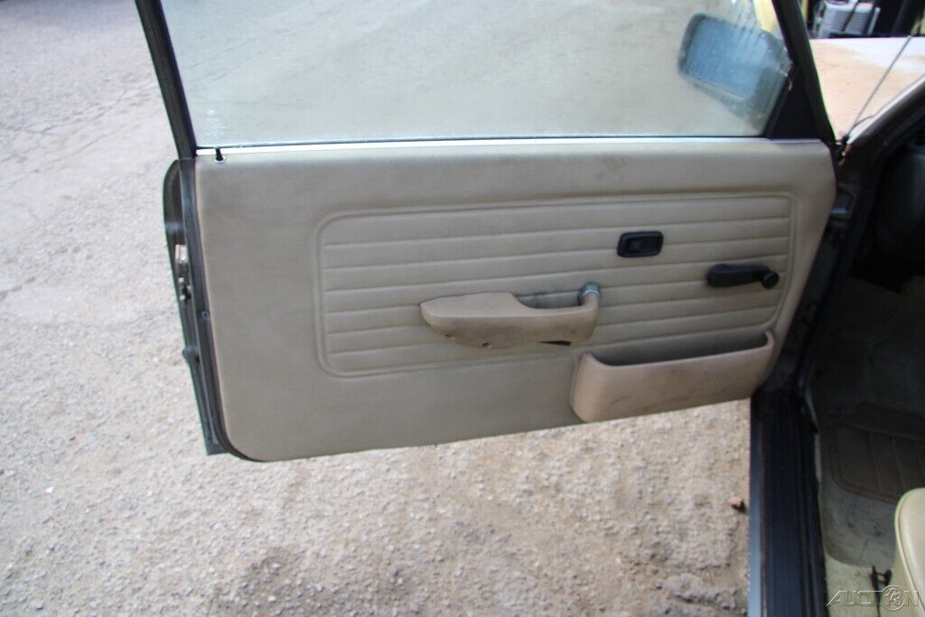 1981 BMW 3-Series 320i - photo 10