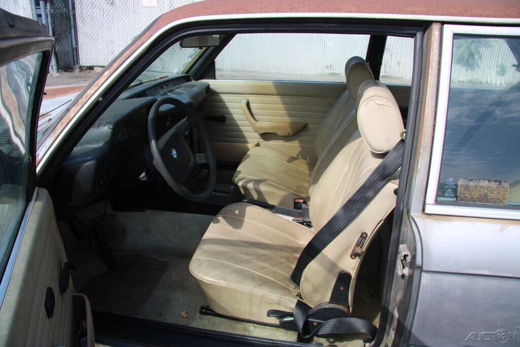 1981 BMW 3-Series 320i - photo 12