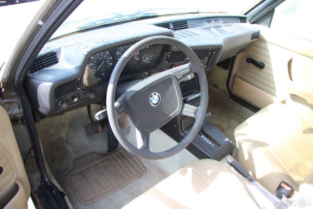 1981 BMW 3-Series 320i - photo 13