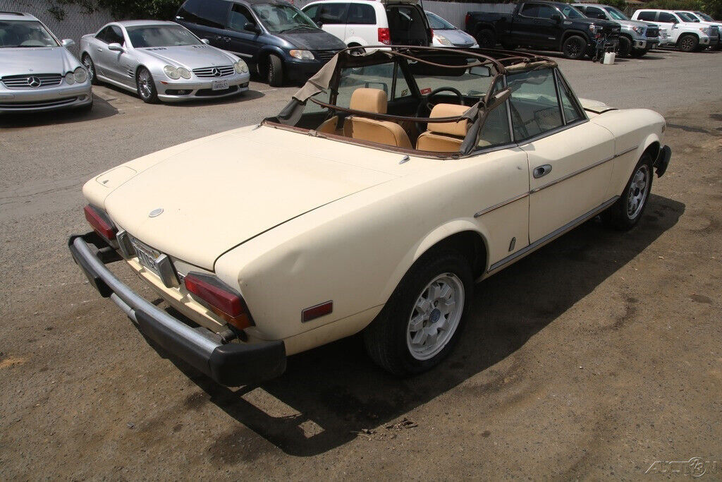 1981 Fiat 2000 Spider - photo 6
