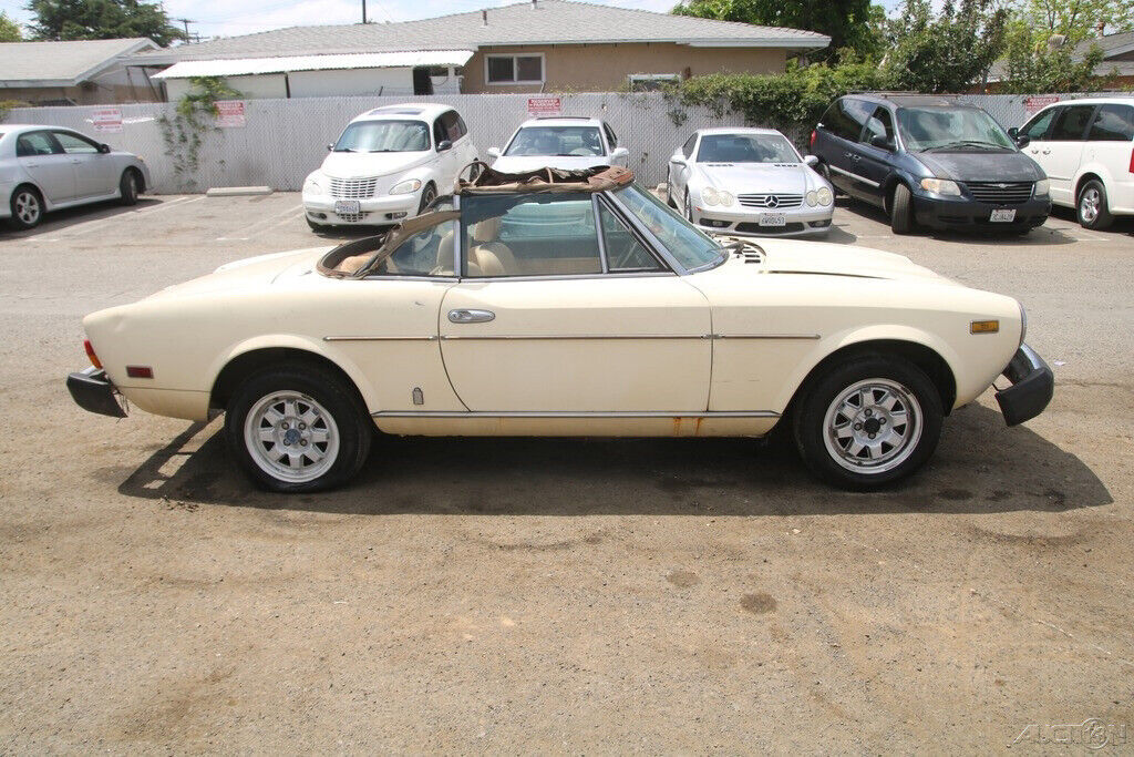 1981 Fiat 2000 Spider - photo 7