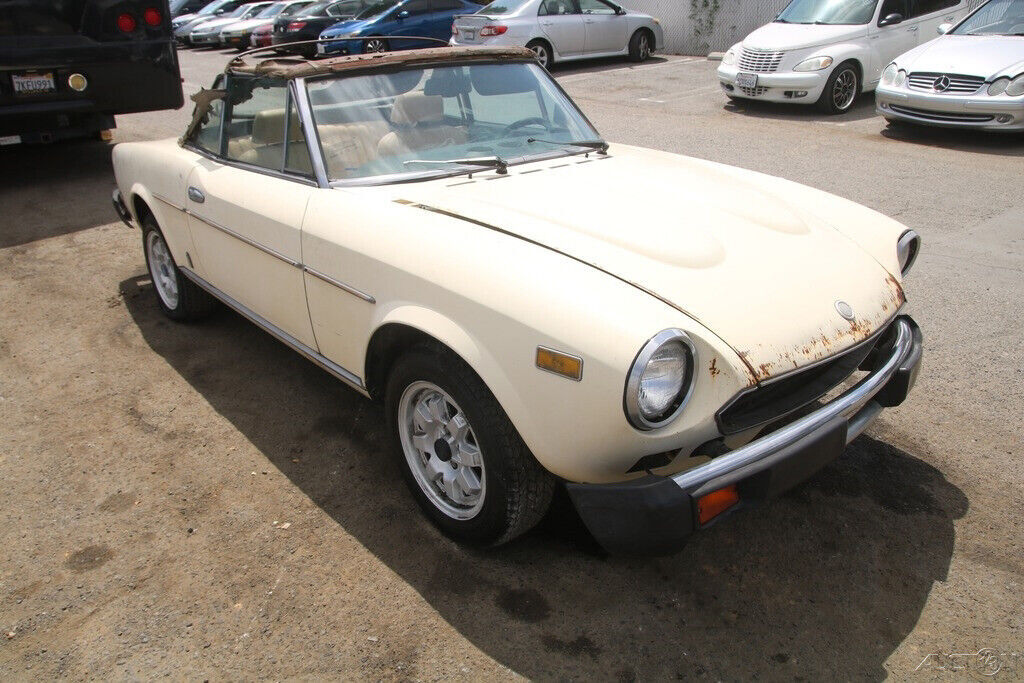 1981 Fiat 2000 Spider - photo 8