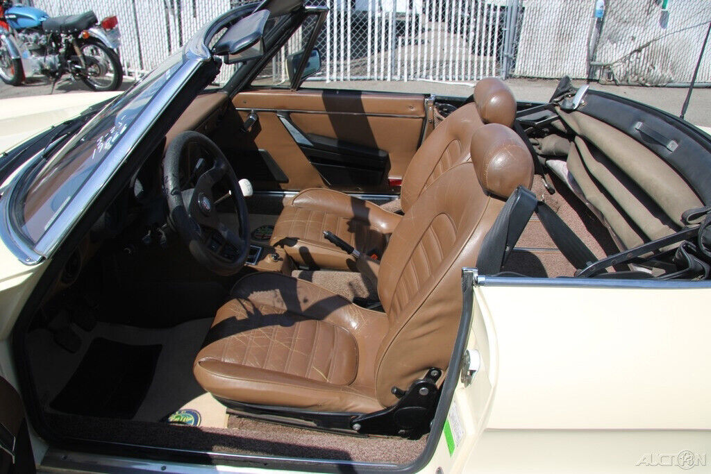 1984 Alfa Romeo Spider - photo 12