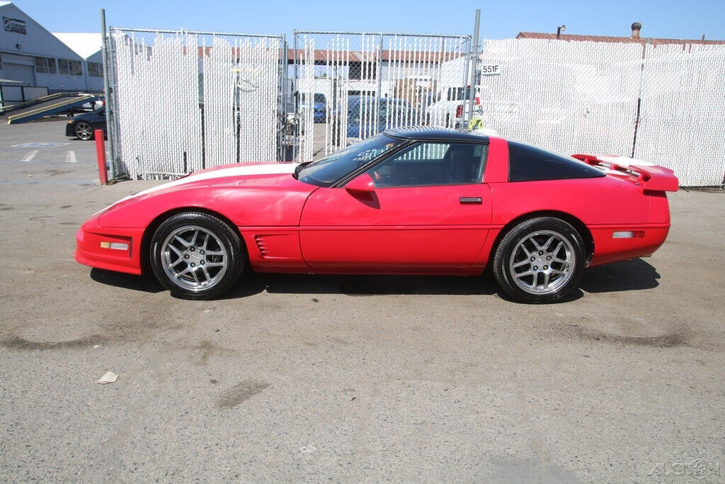 1986 Chevrolet Corvette - photo 3