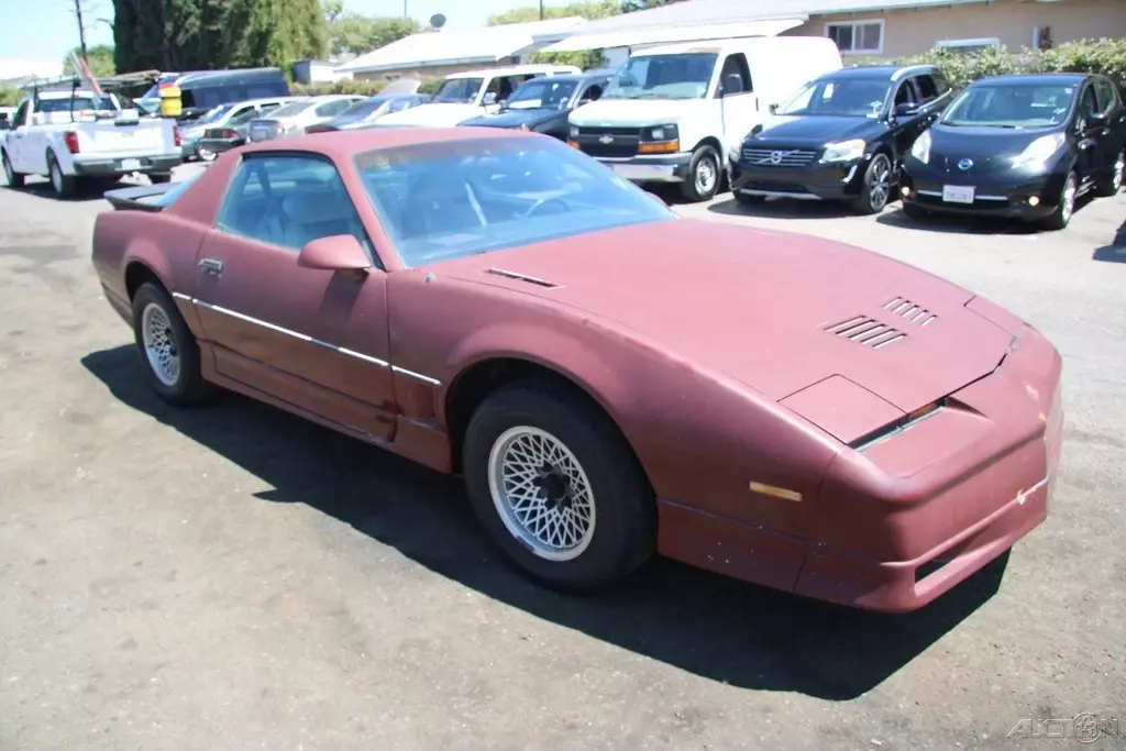 1986 Pontiac Firebird - photo 8