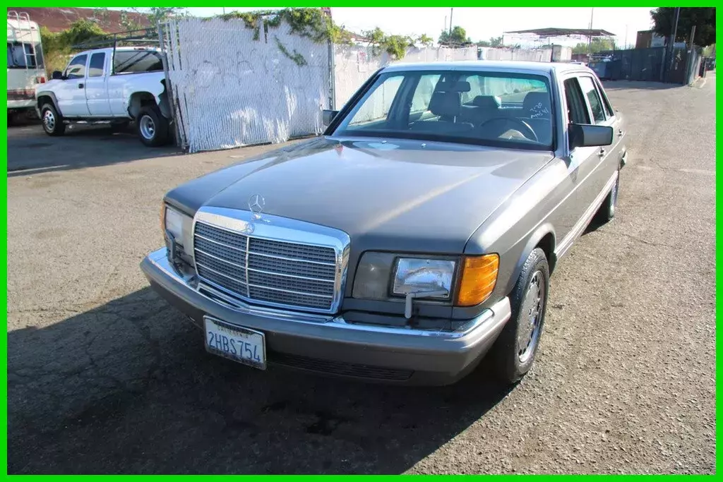 (OMR) 1987 Mercedes Benz 320 SEL 4.2 L V8 NO RESERVE 1987 Mercedes-Benz 400-Series 420 SEL