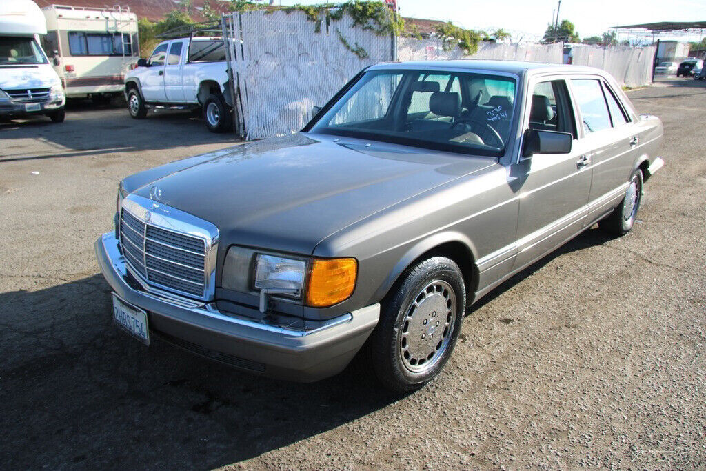 1987 Mercedes-Benz 400-Series 420 SEL - photo 2