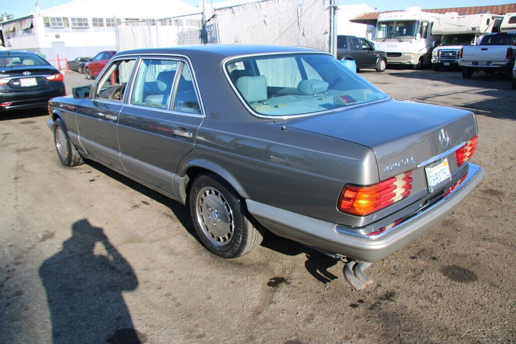 1987 Mercedes-Benz 400-Series 420 SEL - photo 4