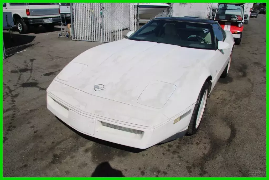 (OMR) 1988 Chevrolet Corvette 5.7 L V8 NO RESERVE 1988 Chevrolet Corvette