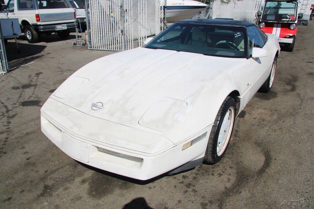 1988 Chevrolet Corvette - photo 2