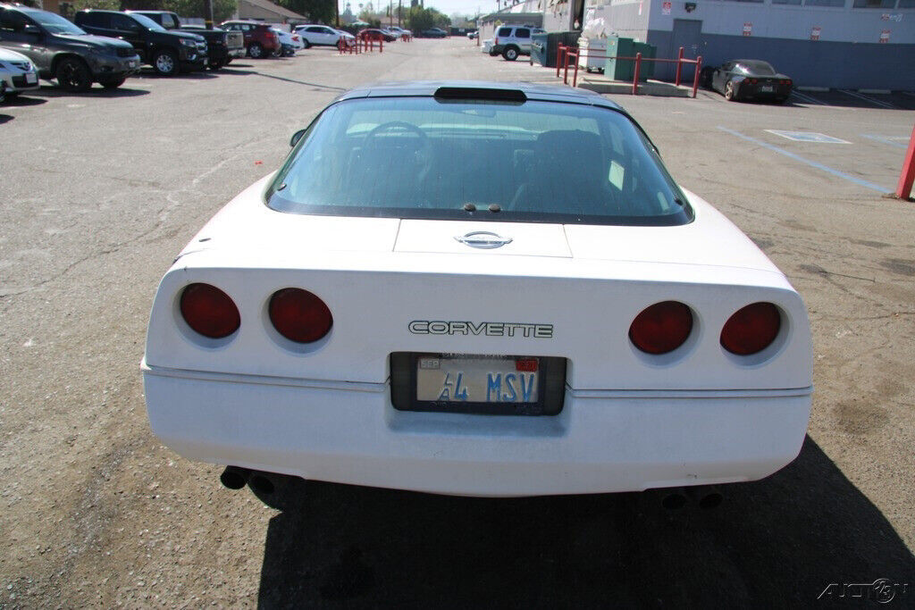 1988 Chevrolet Corvette - photo 5