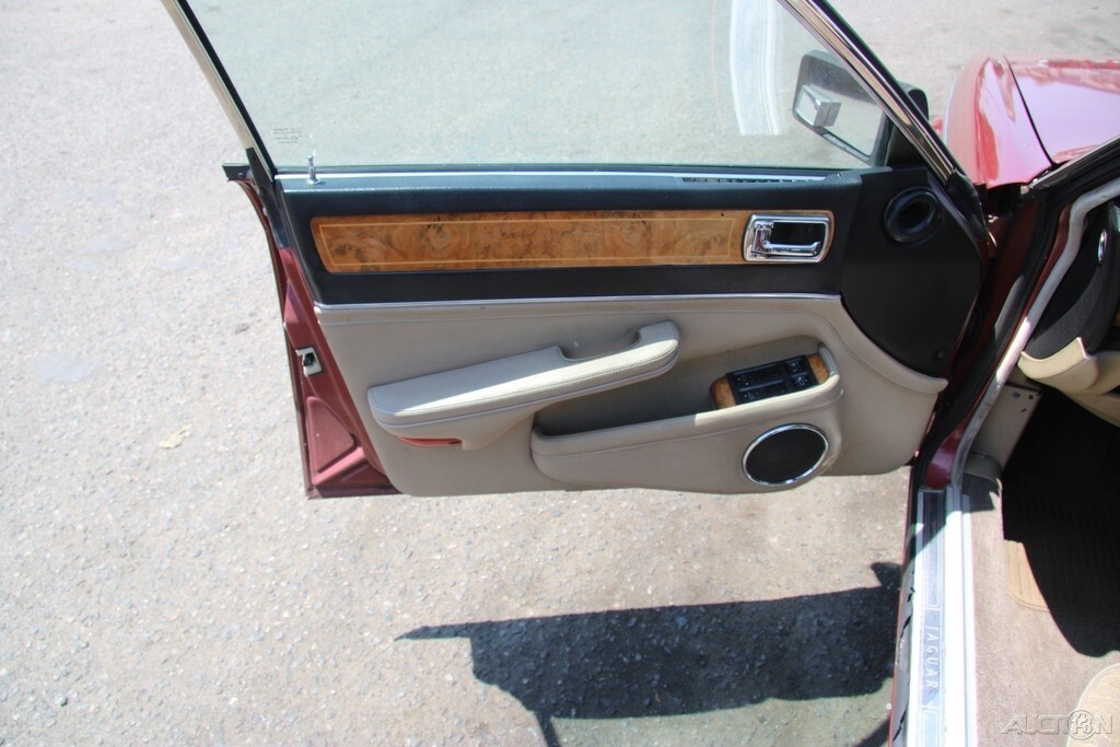 1988 Jaguar XJ Vanden Plas - photo 11