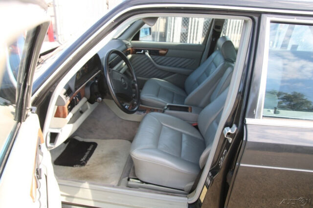 1989 Mercedes-Benz 500-Series 560 SEL - photo 13