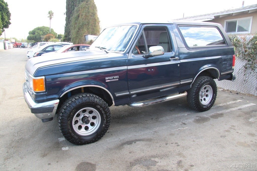 1990 Ford Bronco XLT - photo 3