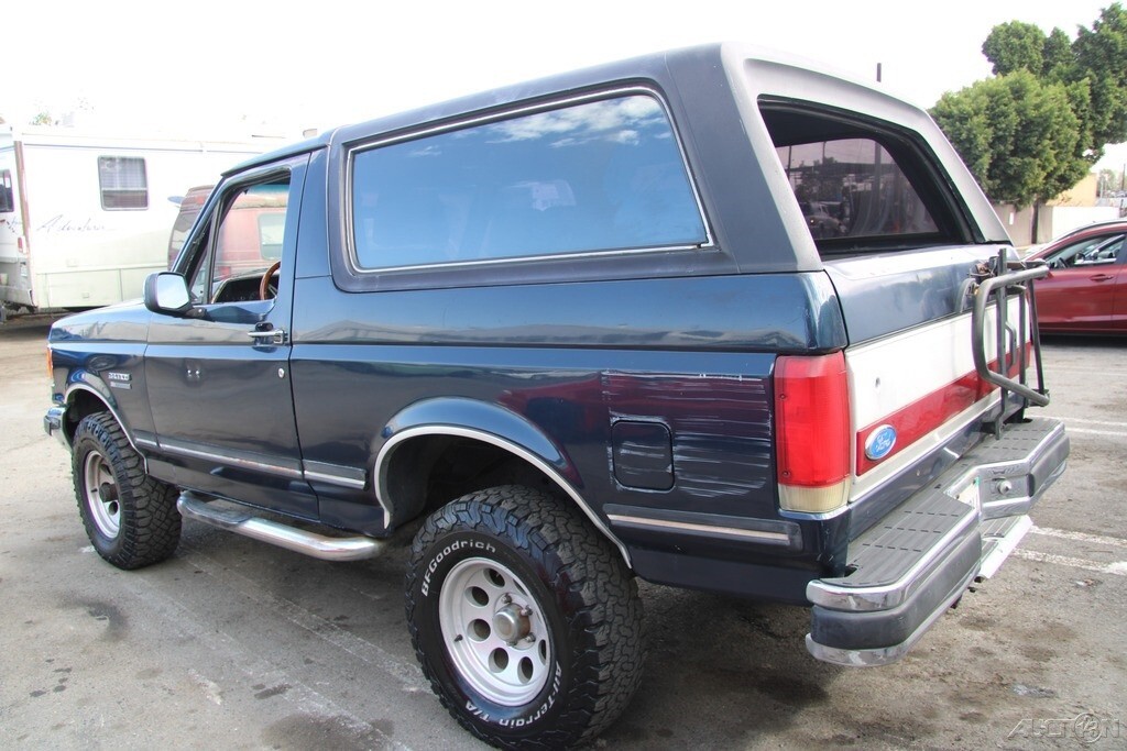 1990 Ford Bronco XLT - photo 5