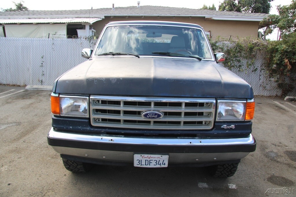 1990 Ford Bronco XLT - photo 9