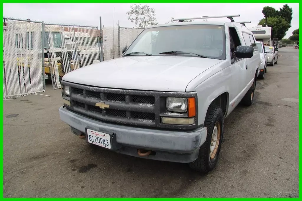 (OMR) 1992 Chevrolet W/T 1500 4.3 L V6 NO RESERVE 1992 Chevrolet C/K Pickup 1500 1500
