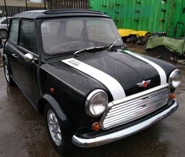 ON SALE FROM FIRST BID 1980 MINI 1275 COOPER S LOOKALIKE FULL LENGTH SUN ROOF 1980 Mini Classic Mini