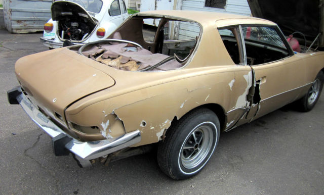 1975 Studebaker Avanti II - photo 13