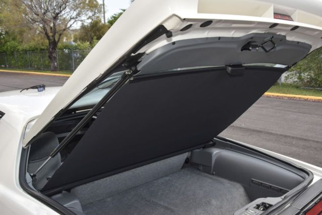 1990 Pontiac Firebird Formula 350 - photo 5