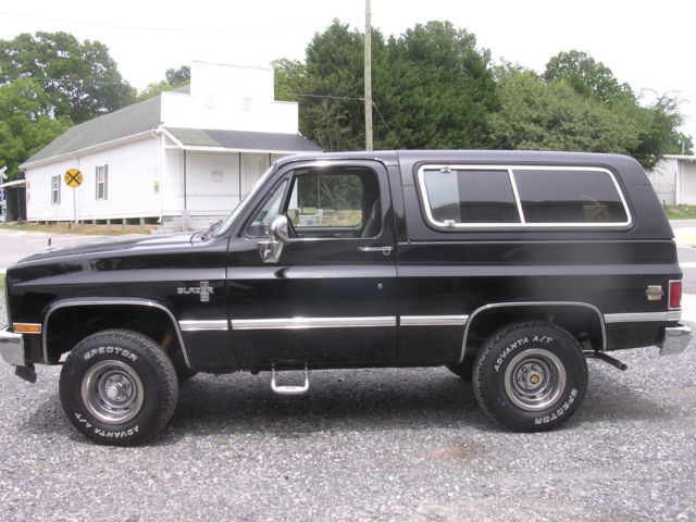 ONE BEAUTIFUL K5 BLAZER 1988 Chevrolet Blazer SILVERADO