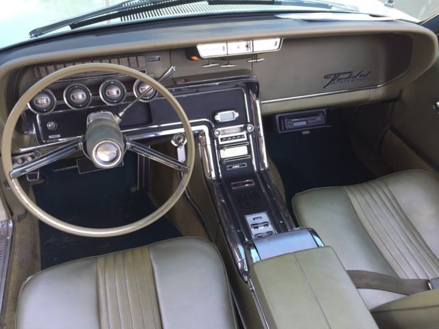 1965 Ford Thunderbird Convertible - photo 12