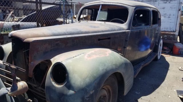 1941 Packard Model 1907 Custom Super Eight Formal Sedan - photo 2