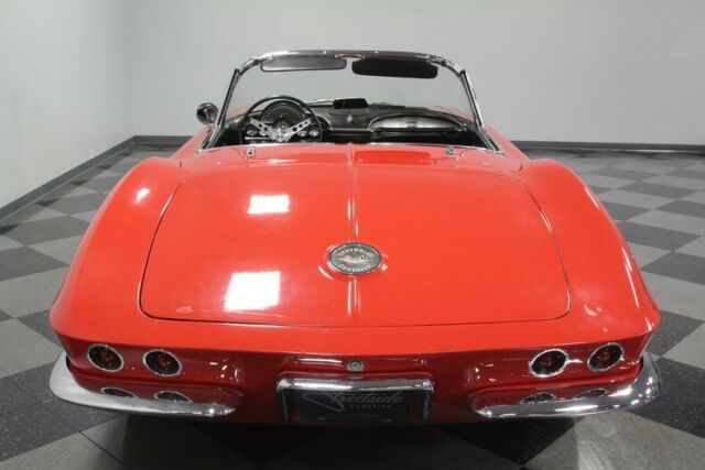 1962 Chevrolet Corvette Convertible - photo 12