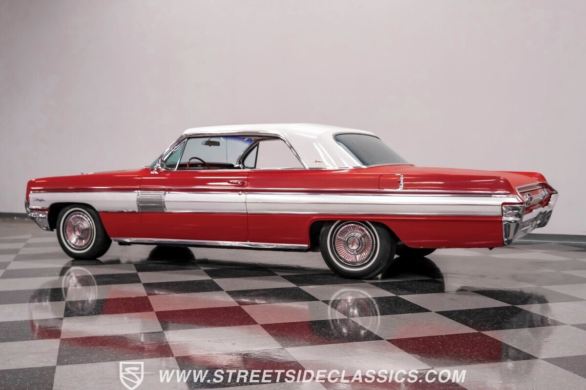 1962 Oldsmobile Starfire - photo 7