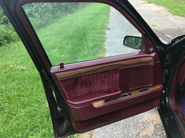 1988 Chrysler New Yorker - photo 9