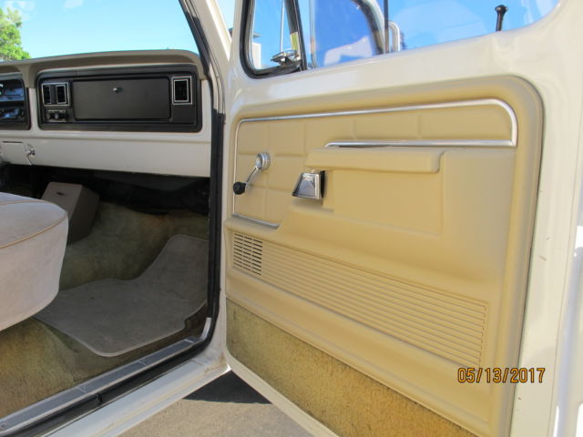 1977 Ford F-250 Custom - photo 10