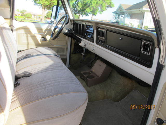 1977 Ford F-250 Custom - photo 8