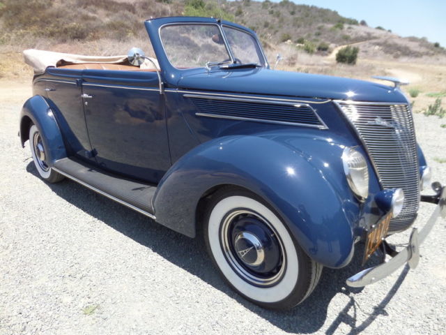 One of 4378 produced, older bare metal restoration, 2 owners since 1972! 1937 Ford Deluxe Convertible Sedan