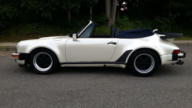 One of a Kind 1989 930 Turbo Paint to sample! Super low miles.. 1989 Porsche 911