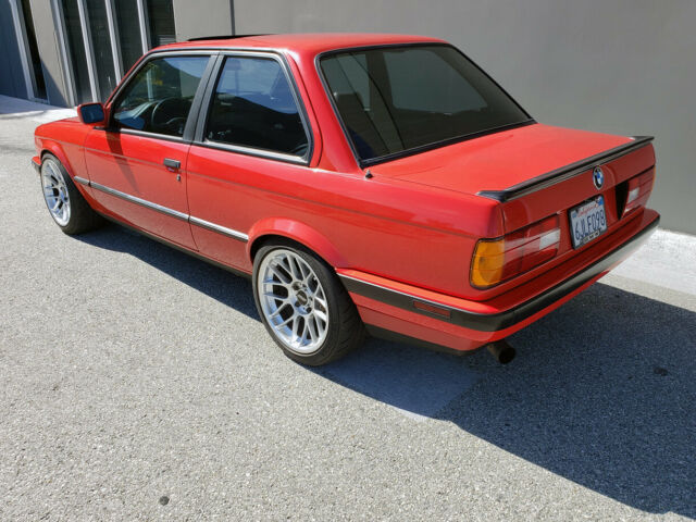 1991 BMW 3-Series 318is - photo 3
