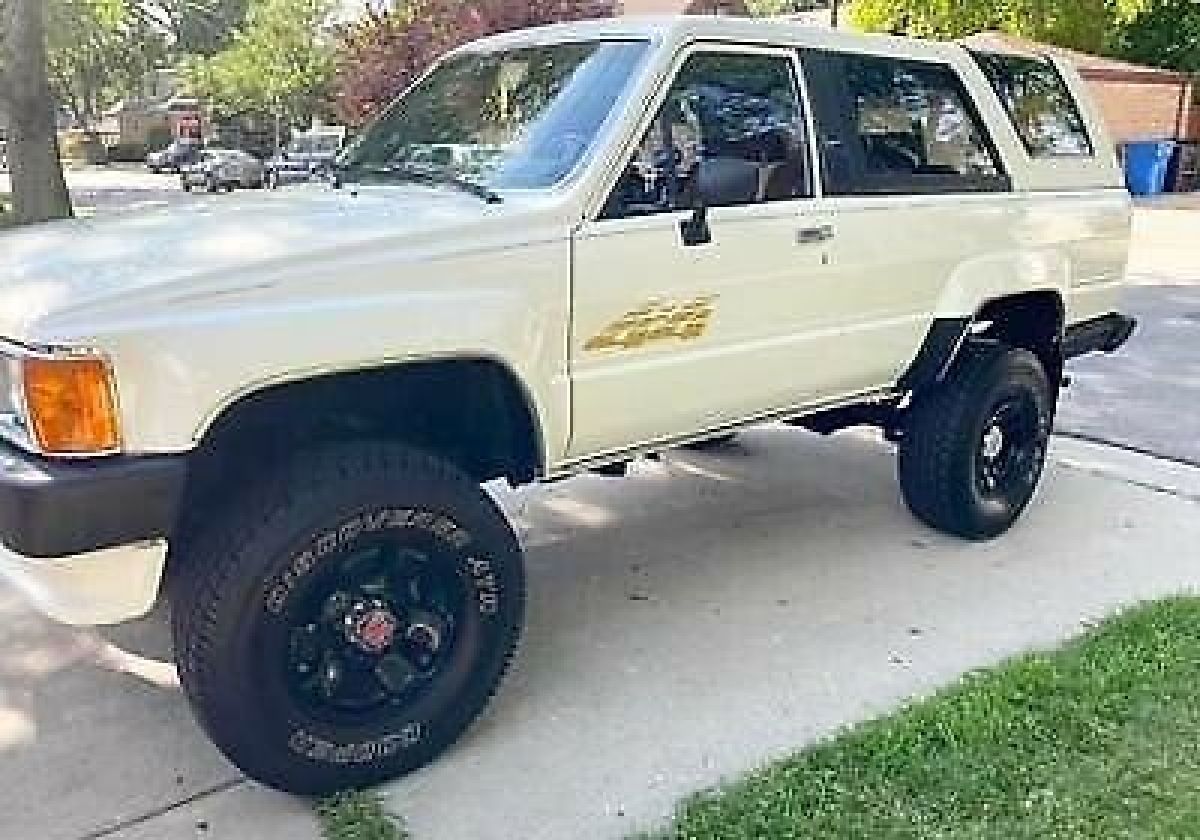 1986 Toyota 4Runner RN60