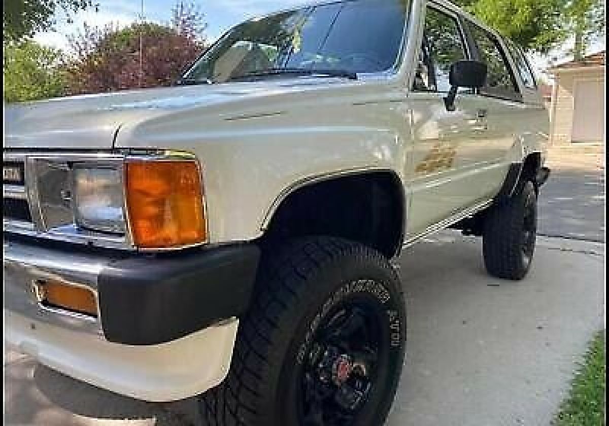 1986 Toyota 4Runner RN60 - photo 4