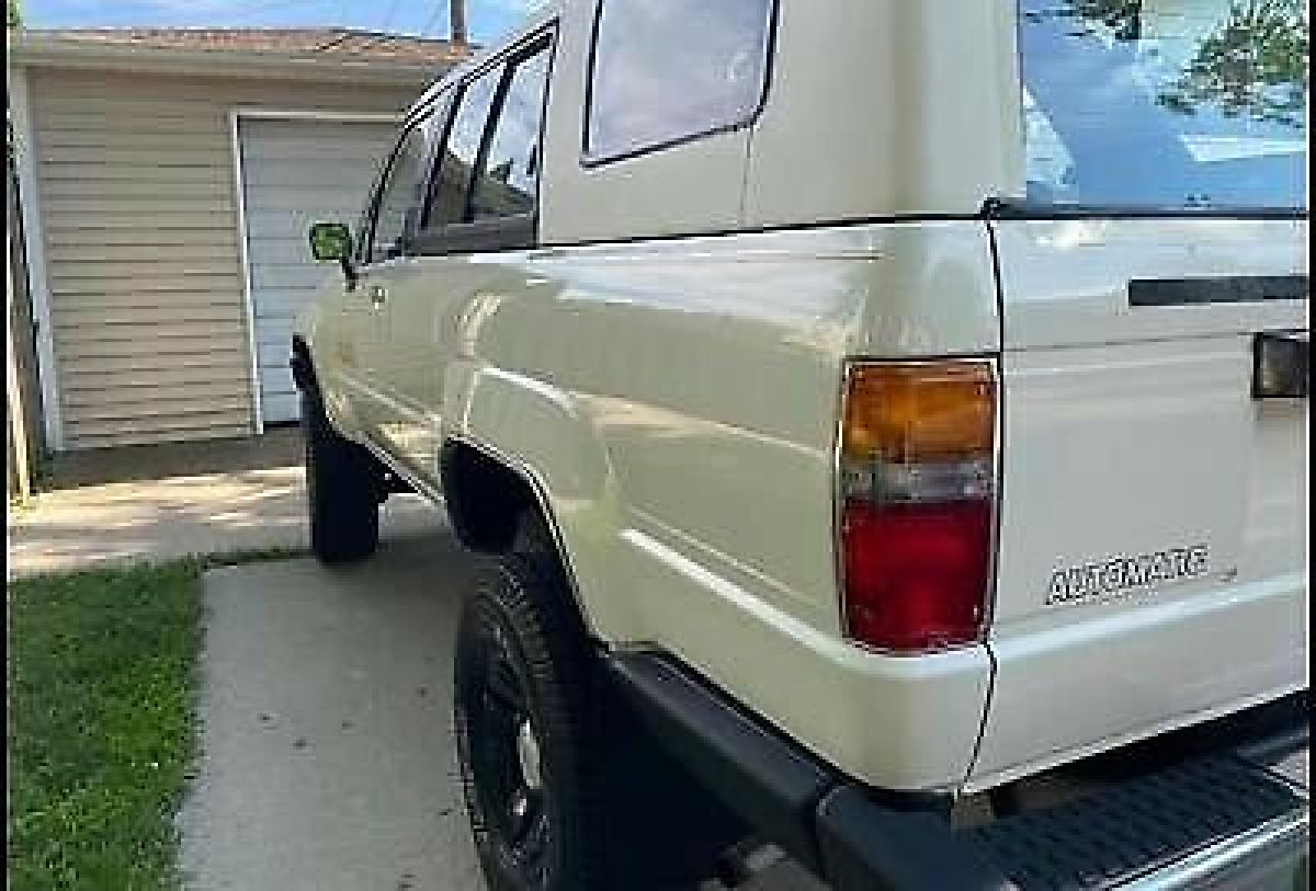1986 Toyota 4Runner RN60 - photo 5