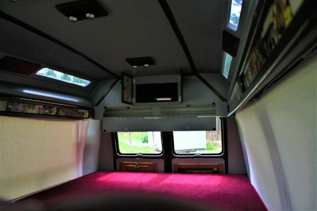 1990 Chevrolet G20 Van - photo 9
