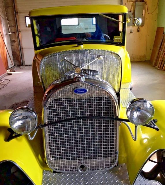 1930 Ford Model A Chrome, black and diamond plate, custom paint - photo 11