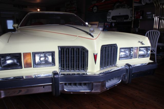 1977 Pontiac Grand Prix - photo 3