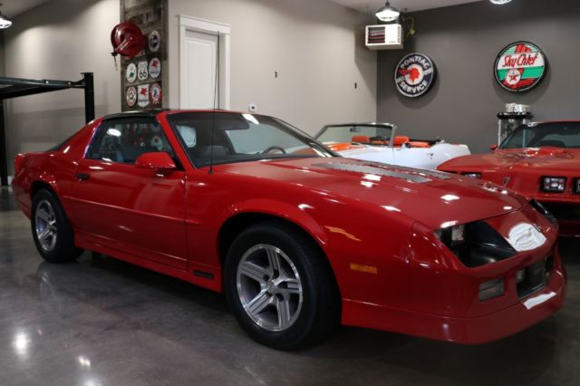 One of kind 1989 IROC 5,700 Actual miles, 5.7 TPI, orginal tires and shocks! 1989 Chevrolet Camaro IROC