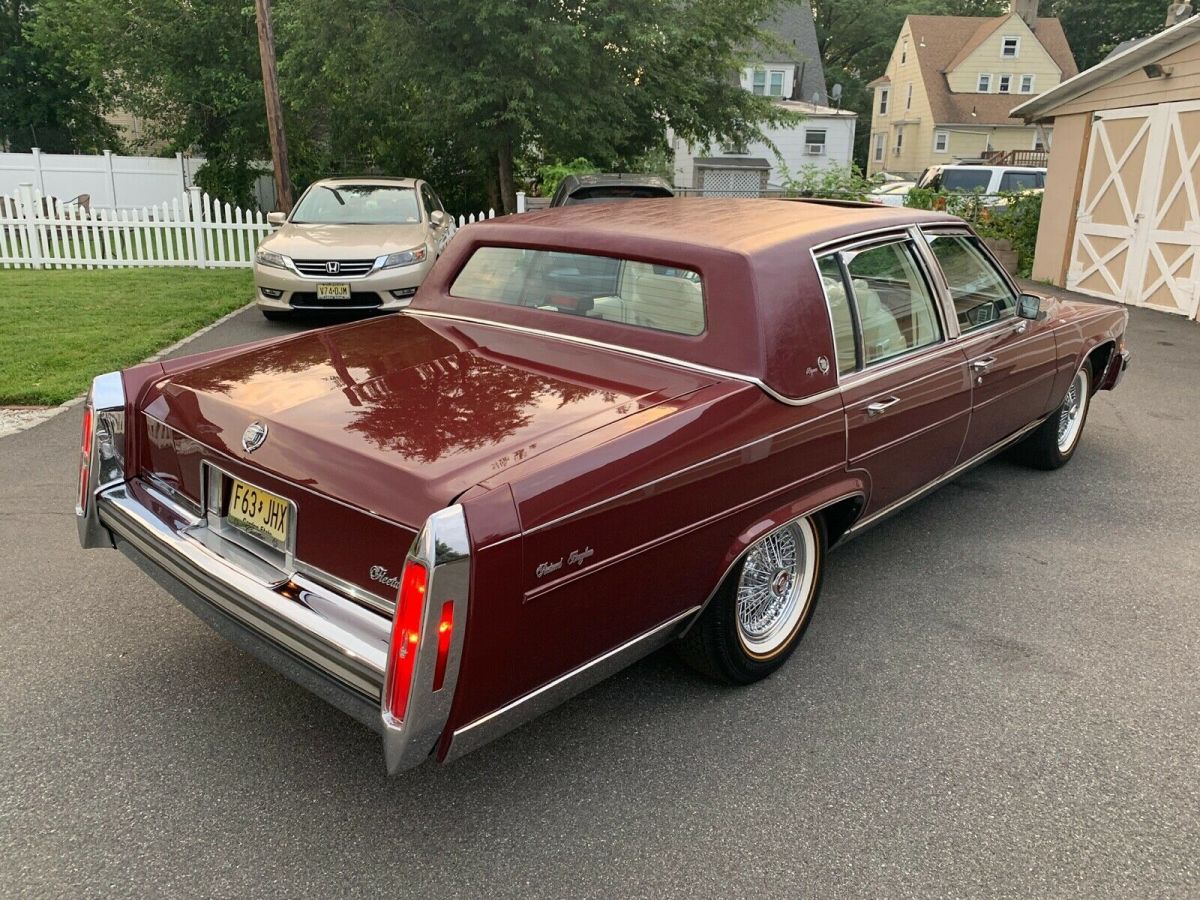 1986 Cadillac Fleetwood - photo 12