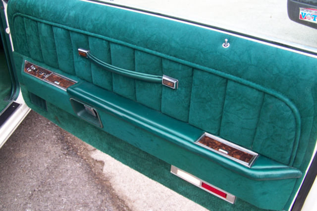 1977 Lincoln Mark Series - photo 12