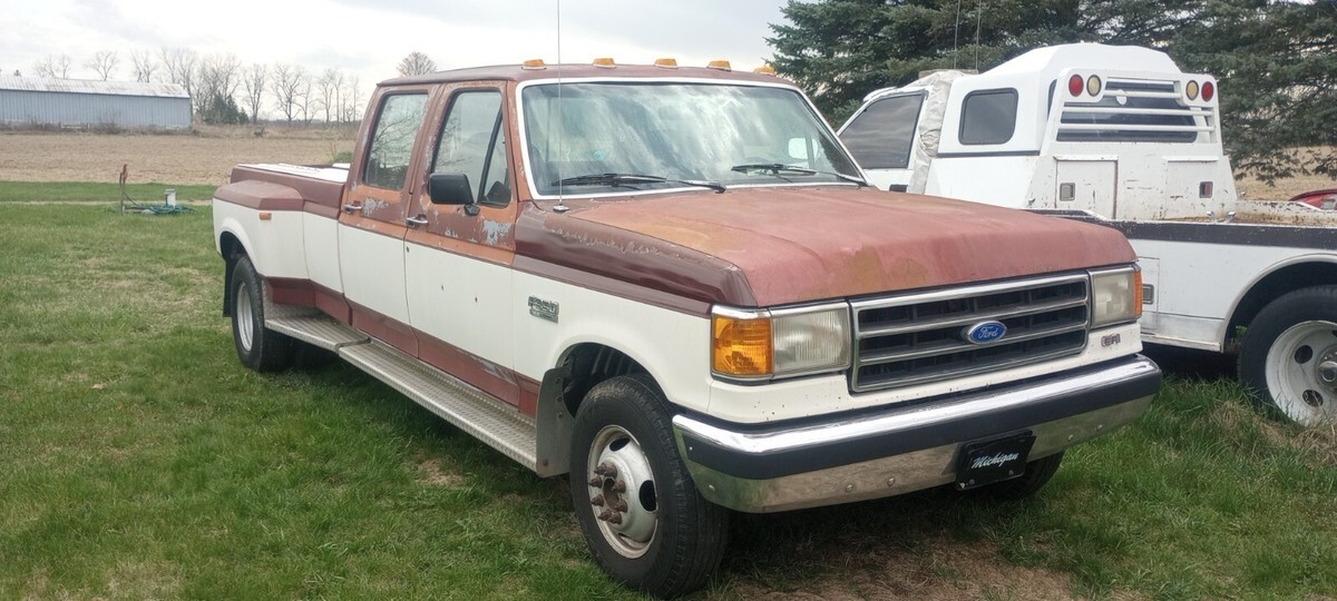 1989 Ford F-350 - photo 10