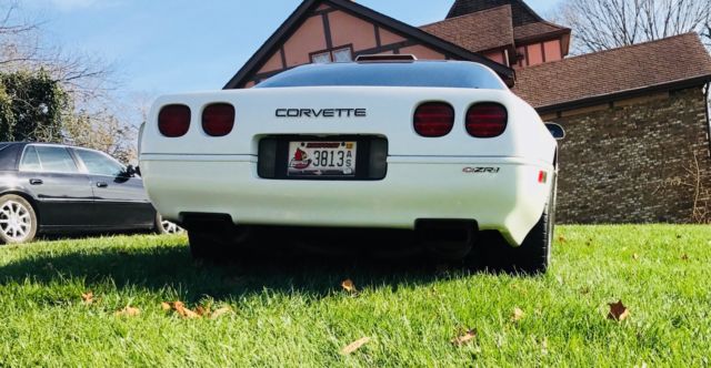 1991 Chevrolet Corvette - photo 2