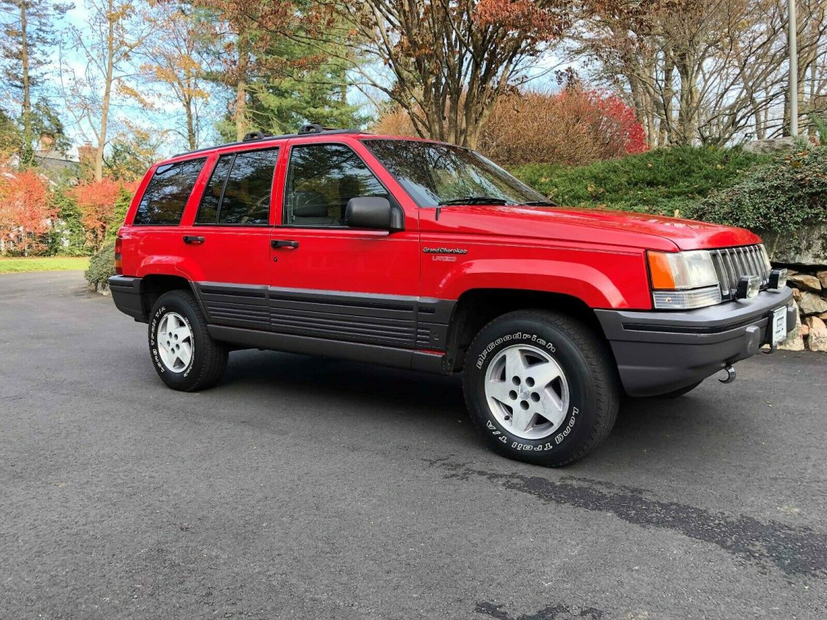 One owner 1994 Limited; highly optioned and religiously maintained. All records. 1994 Jeep Grand Cherokee Limited